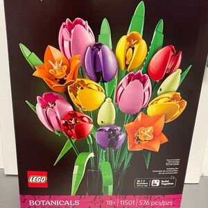 LEGO Botanicals Vibrant Tulip (11501) 576pcs 18+ NIB Sealed